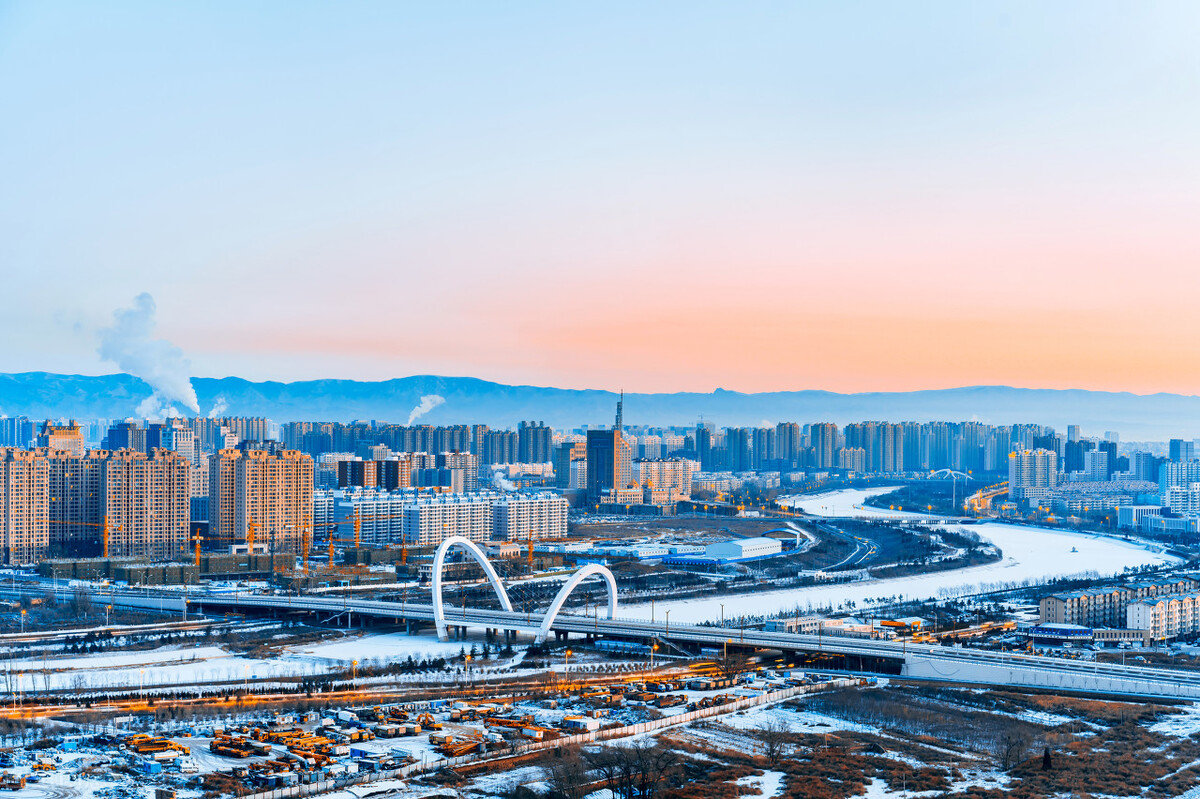 呼和浩特，草原文化繁荣与现代发展融合的步伐